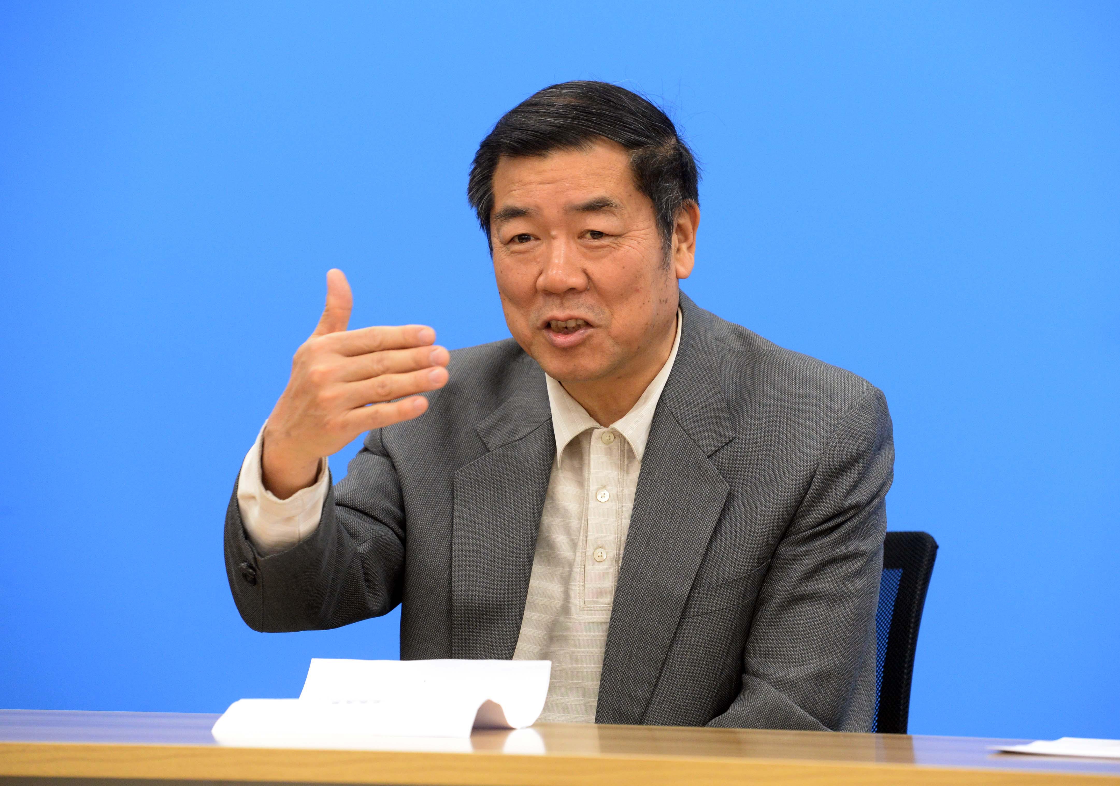 何立峰在委政务服务大厅接见全国发展改革系统党务干部培训班全体学员