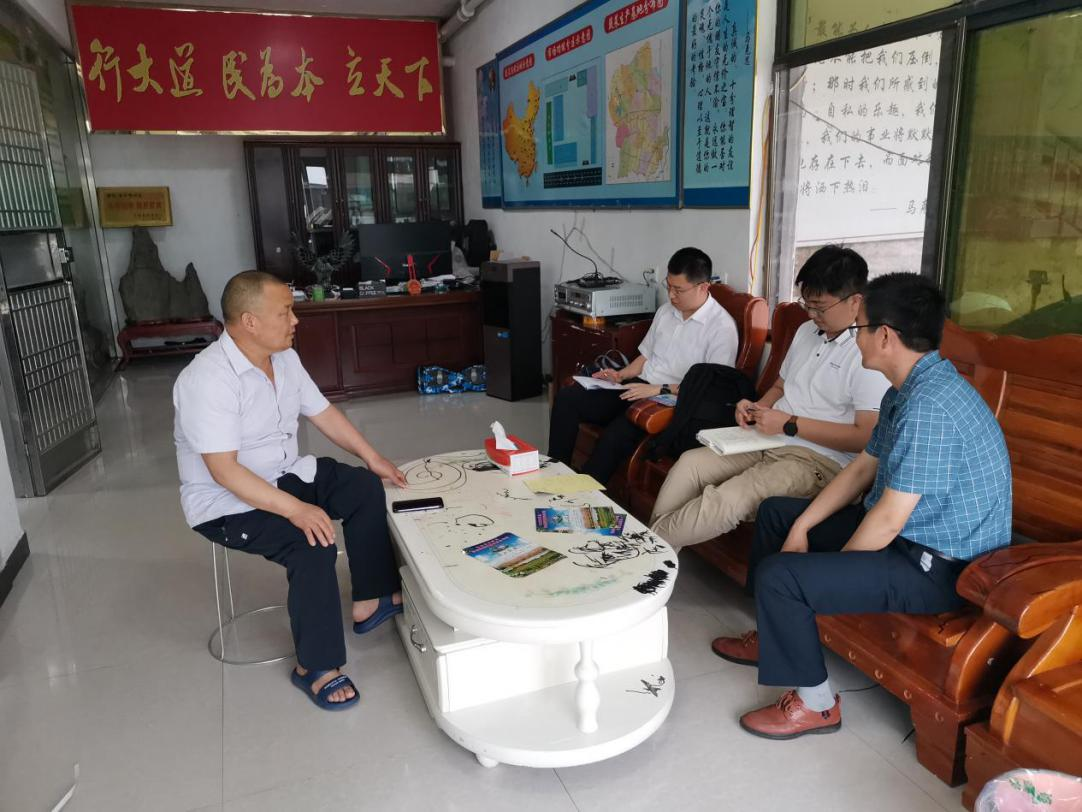 我委派驻临沂市挂职干部赴兰陵县蔬菜市场开展调研